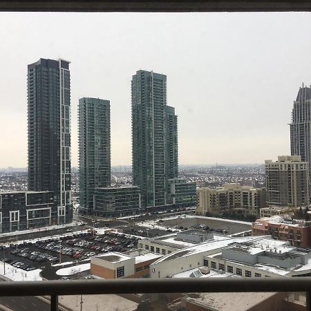 Maplewood Suites - Square One Mississauga Bagian luar foto