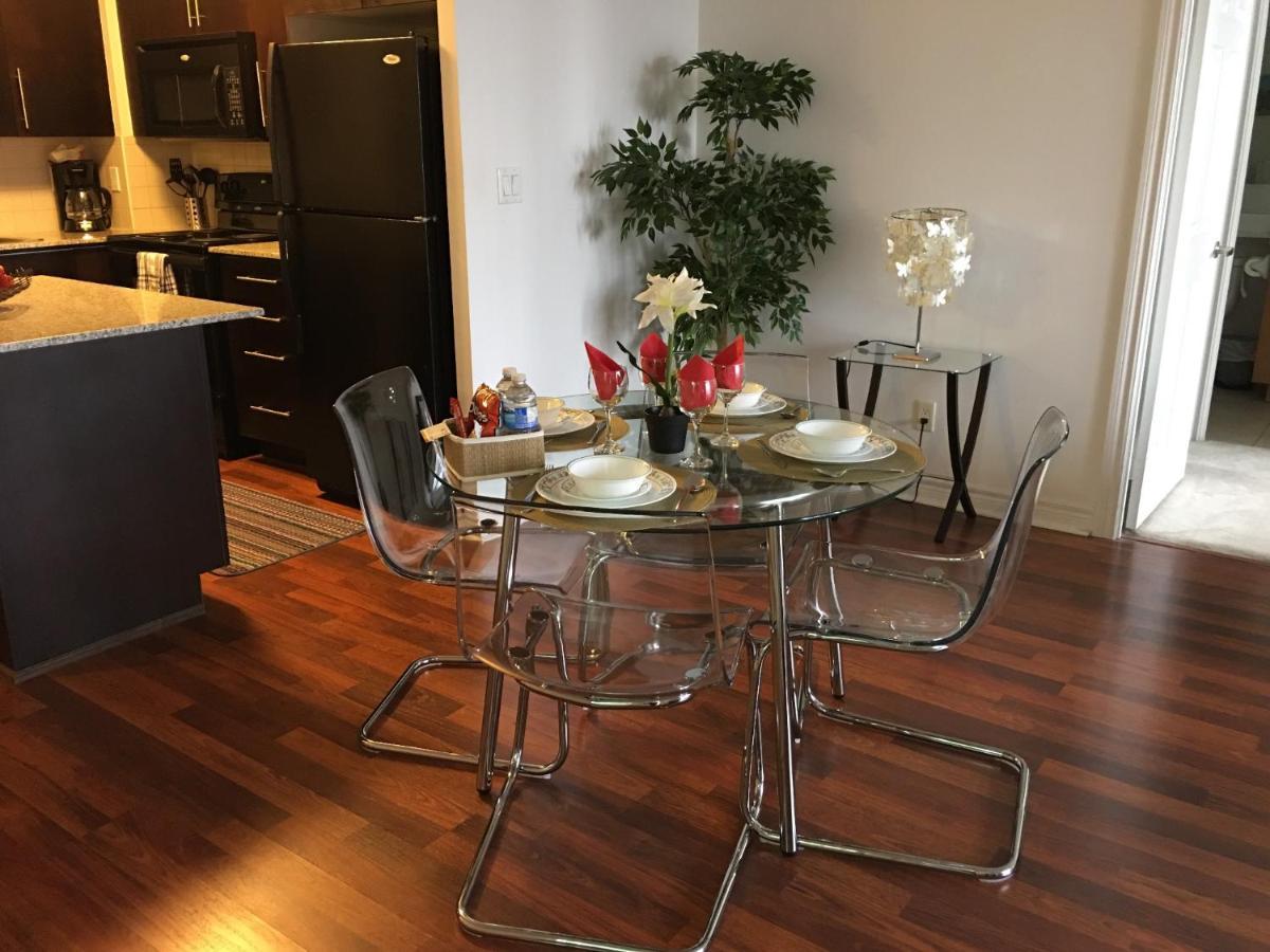 Maplewood Suites - Square One Mississauga Bagian luar foto