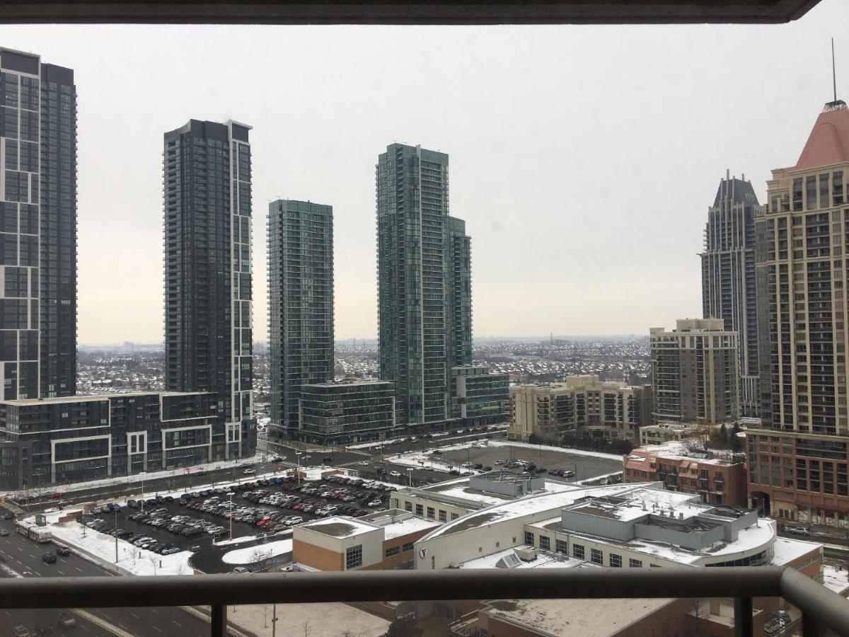 Maplewood Suites - Square One Mississauga Bagian luar foto
