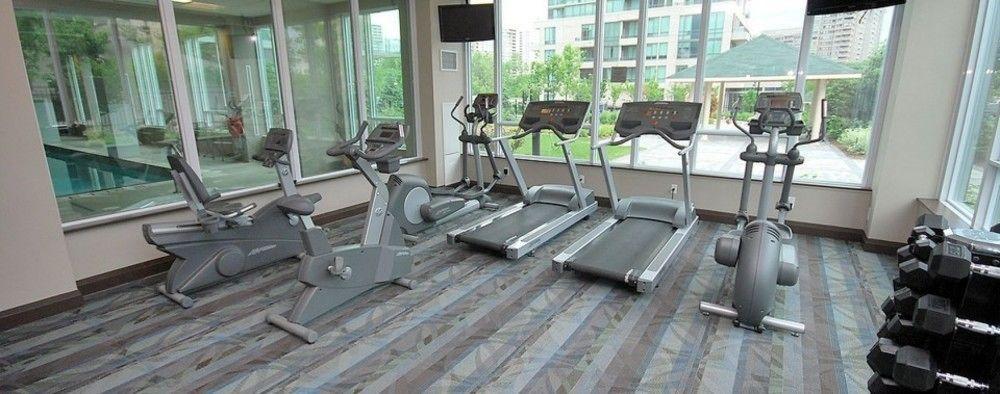 Maplewood Suites - Square One Mississauga Bagian luar foto