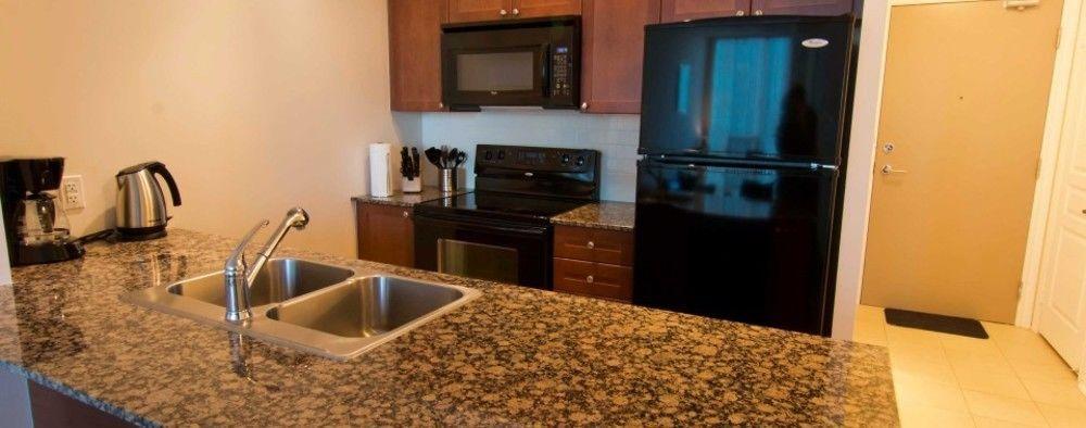 Maplewood Suites - Square One Mississauga Bagian luar foto